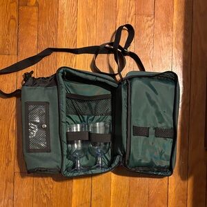 Green Picnic Wine Carrier